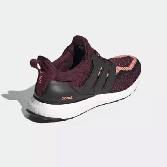 Adidas Men's Manchester United Ultra Boost DNA Running shoes Size 10.5 us FZ3620 - Picture 3 of 3